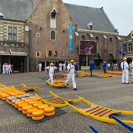 King Centre Hotel 2*